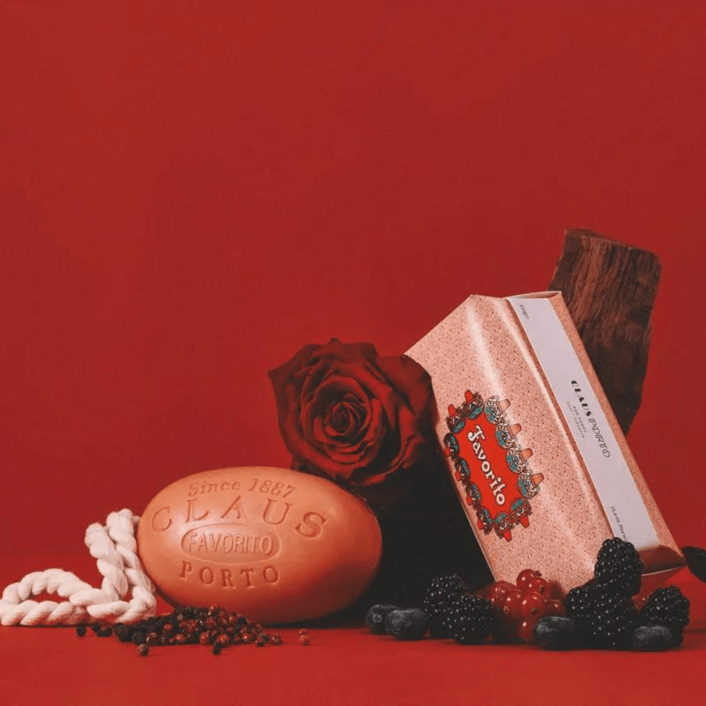 Claus Porto Favorito Soap on a Rope (350 g) #10086269